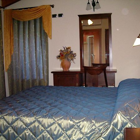 Ca Del Ponte Villa Костермано Екстериор снимка