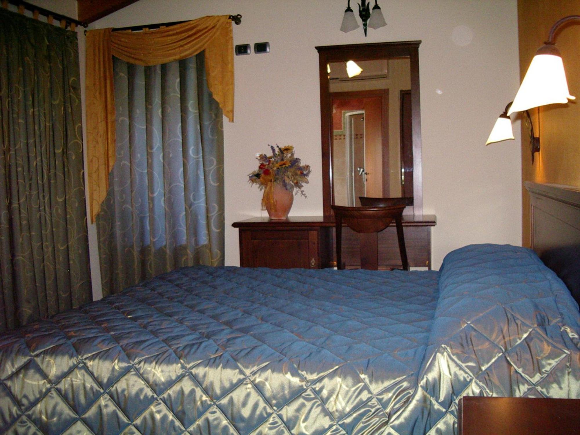 Ca Del Ponte Villa Костермано Екстериор снимка